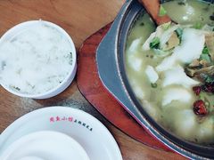 -周鱼小馆石锅酸菜鱼(活力汇店)