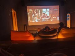 -涨巢·潮玩水疗局