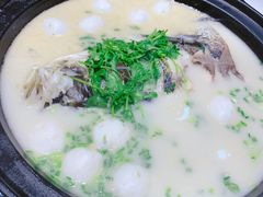 -香山湖家家宴(中山陵店)