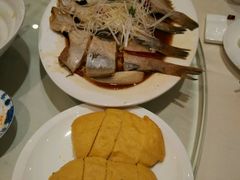 -幸福绿洲美食广场