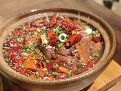 -有红鸡毛店·砂锅菜(抚琴夜市店)
