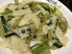 酸笋炒芋头梗-厨房好味(国贸店)