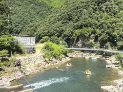 -安吉龙王山峡谷漂流