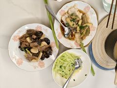 -上海雏渐肥月嫂