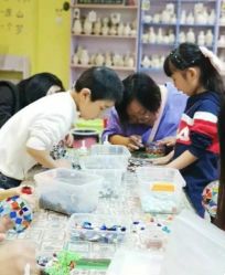-泥娃娃DIY陶吧(易生活购物公园店)