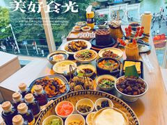 -包整·丝娃娃(一览甲秀楼风景店)