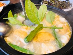 -大匠工房古船木艺术餐厅·猪肚鸡专门店(长白仙岛店)