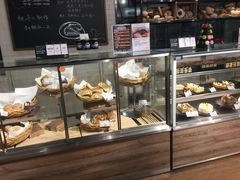面包甜点陈列柜-欧式面包坊(青岛万象城店)