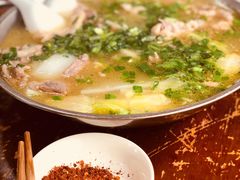 -杨三娘跷脚牛肉(羊子山西路店)