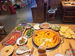 -洱火云南酸菜牛肉火锅(石景山当代商城店)