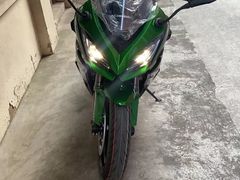 -车水马龙3M汽车贴膜冠军店隐形车衣改色膜(漕宝路中环店)