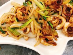 -覃记海鲜美食餐厅