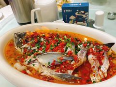 老坛剁椒鱼头-洞庭渔人(沙湾店)