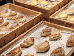-享遇.锅姥姥牛排海鲜自助(小寨店)
