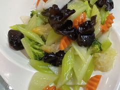 -六和聚传统烤鸭.天津菜(和平店)