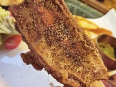 羽衣甘蓝酱牛肋骨扒-The Cheebat 锌吧·Bistro(体育西店)