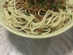 -靓靓蒸虾(恩施新天地店)