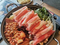 部队锅-MI WU FACTORY米屋美食工厂餐厅(绿地店)