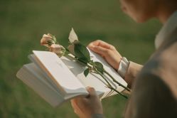 -上花轿婚纱摄影