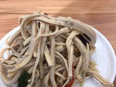 -西部马华清真兰州牛肉面·烧烤夜市(三里河店)