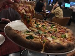 -WOLFGANG PUCK KITCHEN & BAR(迪士尼小镇店)