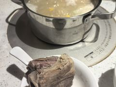 -肥仔文澳门猪骨煲(南京西路店)