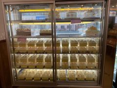 -红宝石·鲜奶小方·海派西点房(南丹店)