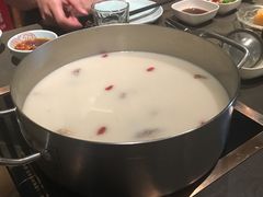 -捞王锅物料理(上海世茂广场店)