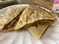 -溢心园香河肉饼总店
