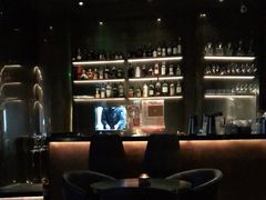 -wineapp葡萄酒餐吧(外滩金融中心店)