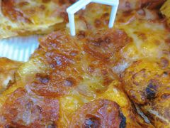 美式腊肠多多披萨-必胜客(花园路宅急送店)