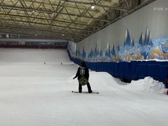 -乔波室内滑雪场