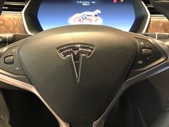 -TESLA 特斯拉(广州天环广场体验店)