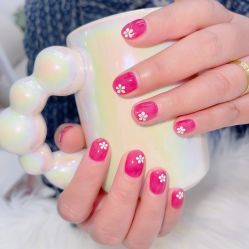 -七彩虹美甲美睫 半永久