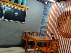 -亮亮面馆(经六路店)