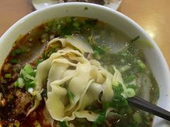 -吾穆勒蓬灰牛肉面·清真(北滨河中路店)
