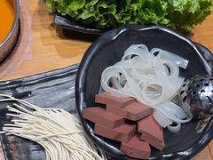 -呷哺呷哺(万达新世界店)