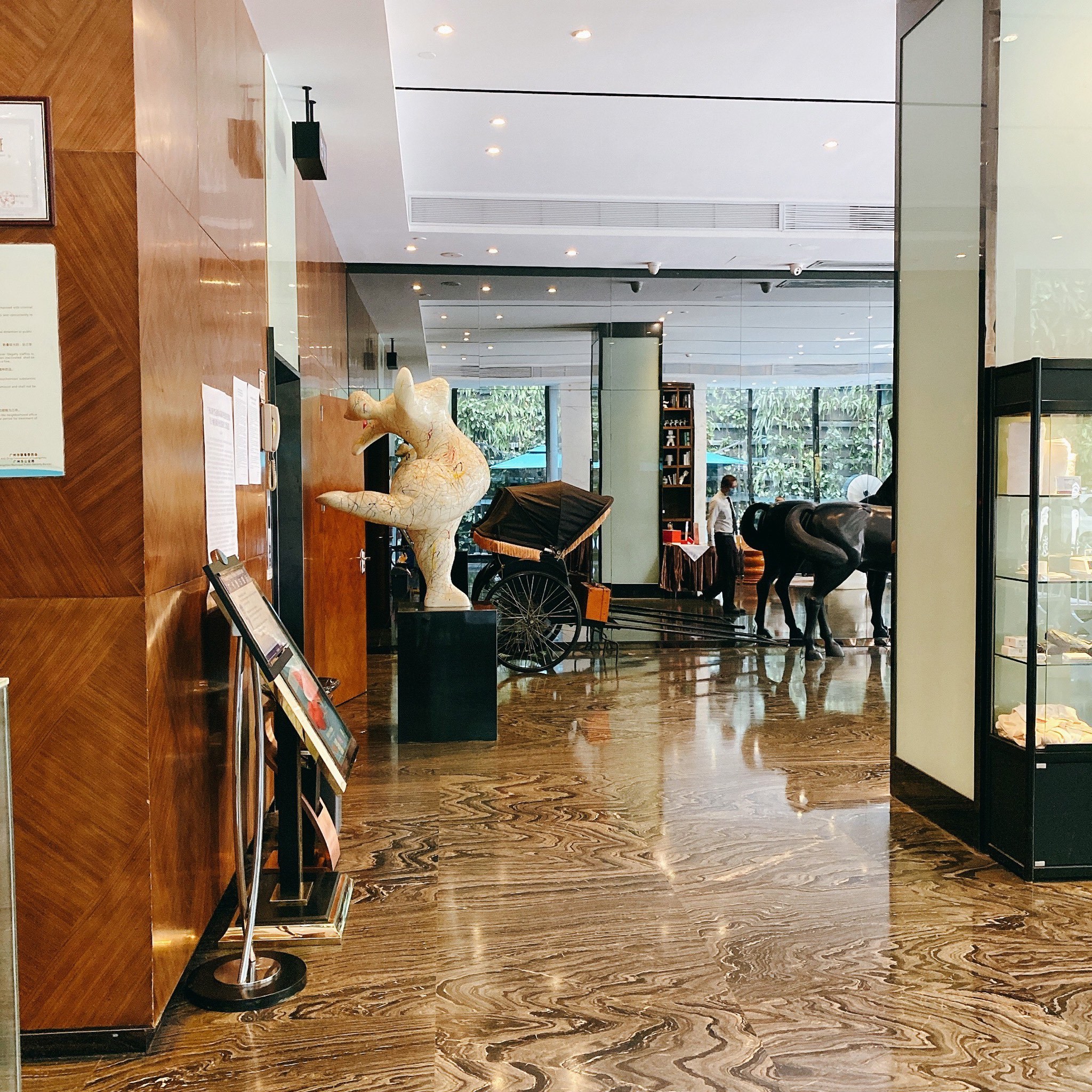 柏高酒店 位置在一条路需要拐进去 说好