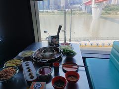 -小天鹅火锅·一线江景洪鼎旗舰店(洪崖洞店)