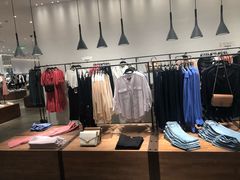 -URBAN REVIVO(西安Momopark店)