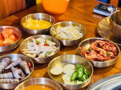 -江南本家韩国料理(太古仓中船汇店)