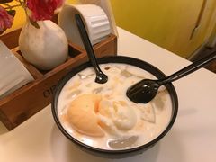 -志龙皇冠吃货椰子铺