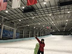 -乔波室内滑雪场