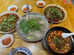 -杨三孃跷脚牛肉(美洲花园店)