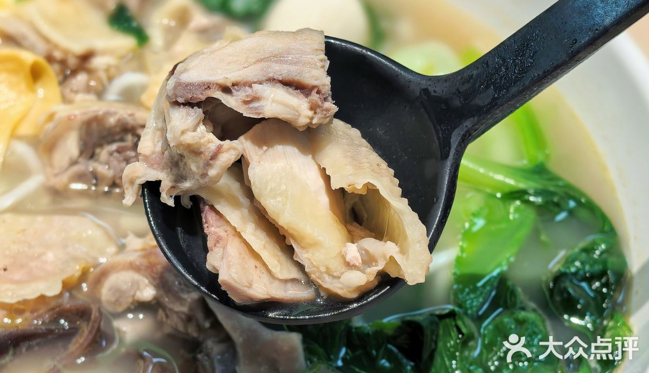 这口土鸡汤米线，打工人一周吃三天！