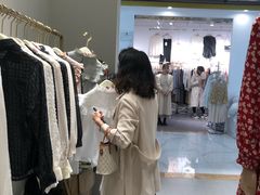 -意法服饰城