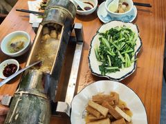 -梁姐啤酒鱼(兴坪古镇店)