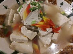 -蓝田九大碗民俗食府(蓝田店)