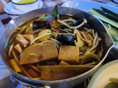 -六福烧烤酒馆(秦隆步行街店)