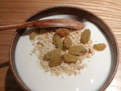 空运来的新疆酸奶-谷丽麦馕新疆菜·清真(步步高梅溪新天地店)